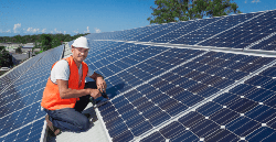 professionnel des panneaux solaires Lamothe-Montravel 24230